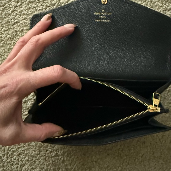 Louis Vuitton Black Quilted Leather Wallet - Picture 4 of 7